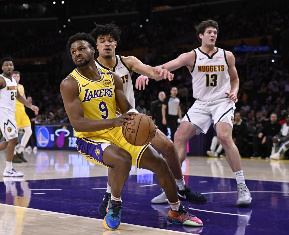 高歌猛进的 高歌猛进的